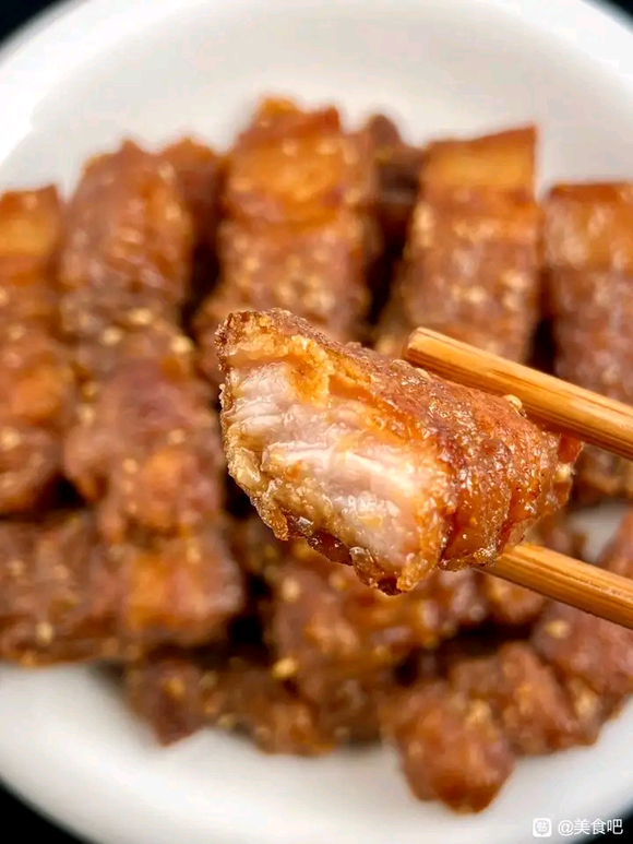 ”听说某些戒色豚想着如何吃素戒色,我就发点香酥五花肉吧