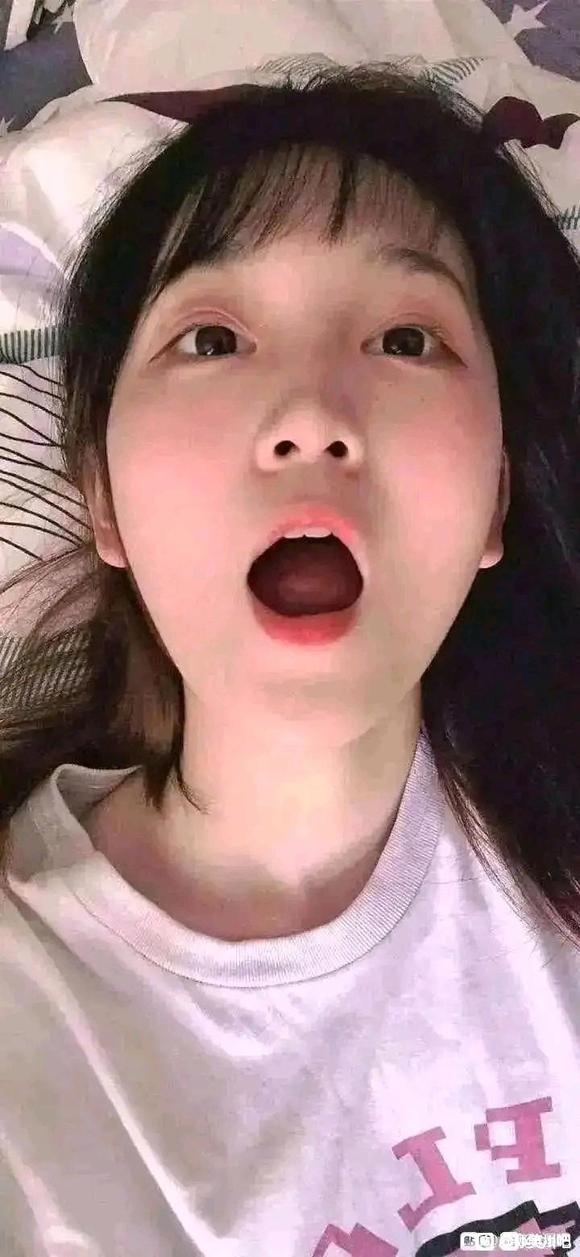 ”你们能不能不要发说我要戒色