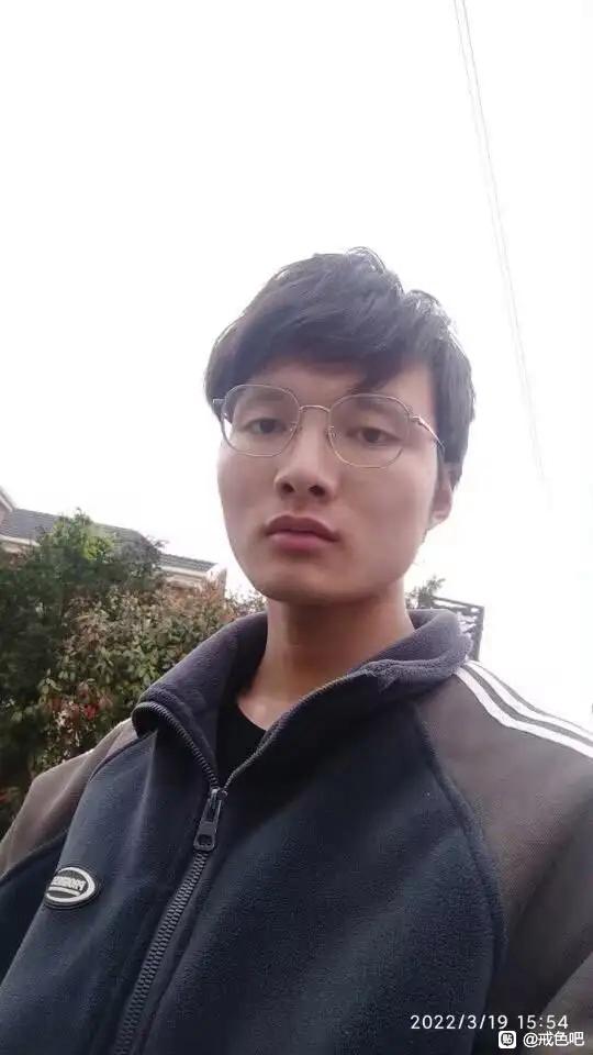 ”一年前照片和现在照片对比