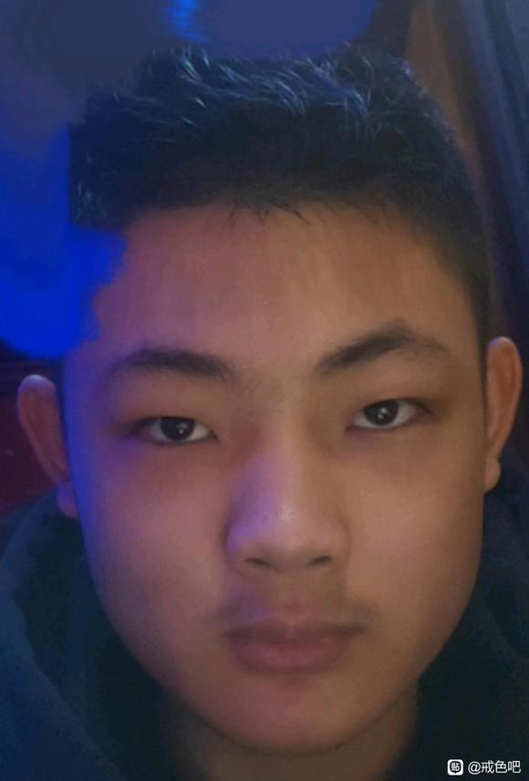 ”戒色对比上图