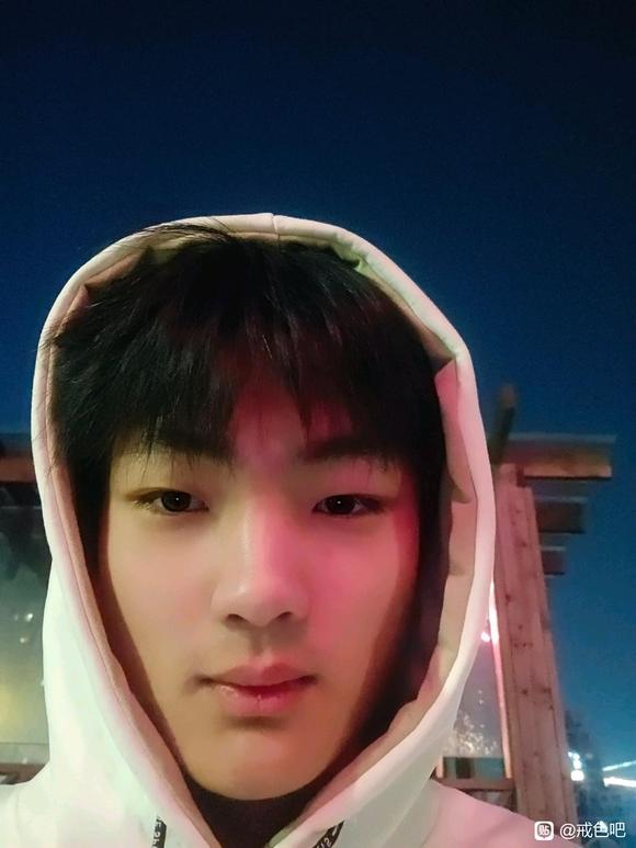 ”戒色对比上图