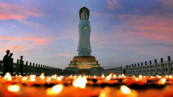 ”世尊释迦摩尼佛在世时，曾多次对弟子耳提面命，教导一定要断淫，