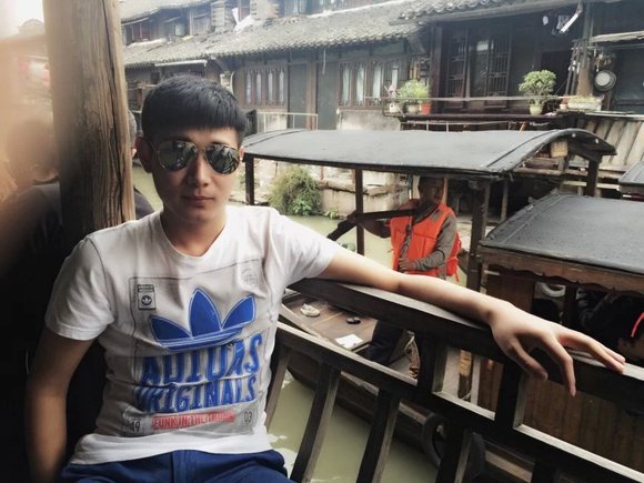 ”【青春励志】屌丝变男神，戒色前后对比