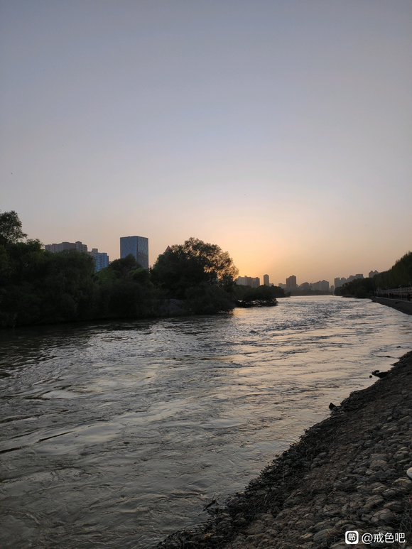 ”戒吧，玩命的戒吧！！