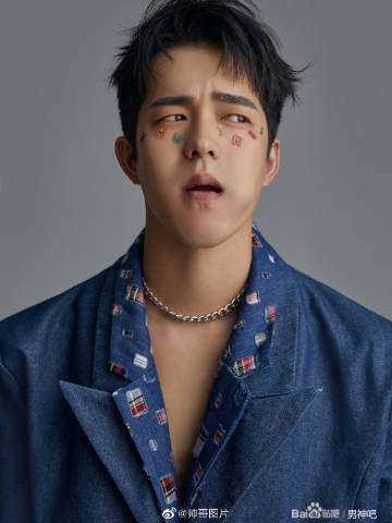 ”吃颗棒棒糖#戒色吧