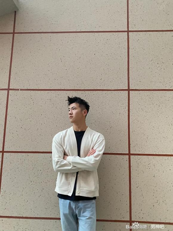 ”夜晚拍照都很帅#戒色吧