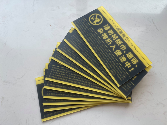 ”手淫让我眼也花耳也鸣…