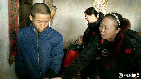 ”戒色99天对比照（前一张戒色前，后一张戒色后）