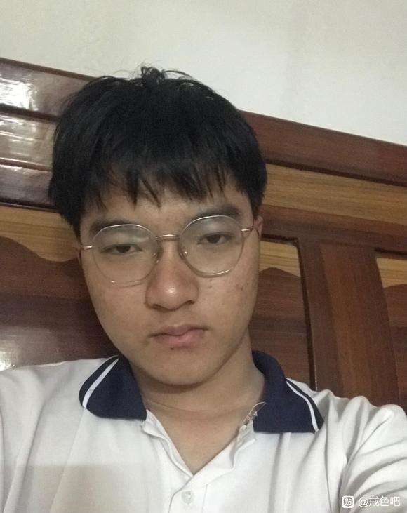 ”兄弟们，你们觉得我这样子的，会有女人缘吗