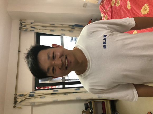 ”自我成长后的自我对比。5年半的变化，我自己都笑了~