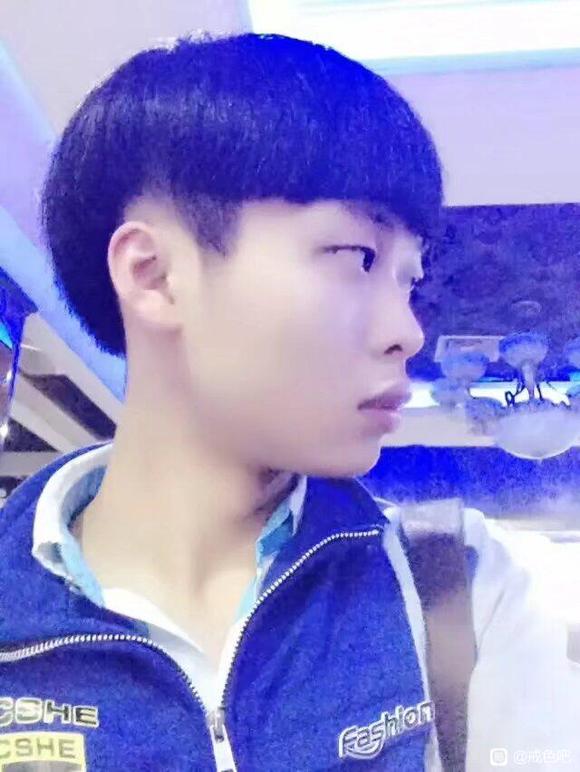 ”喜欢丝袜怎么能戒除一想到就控制不住手淫