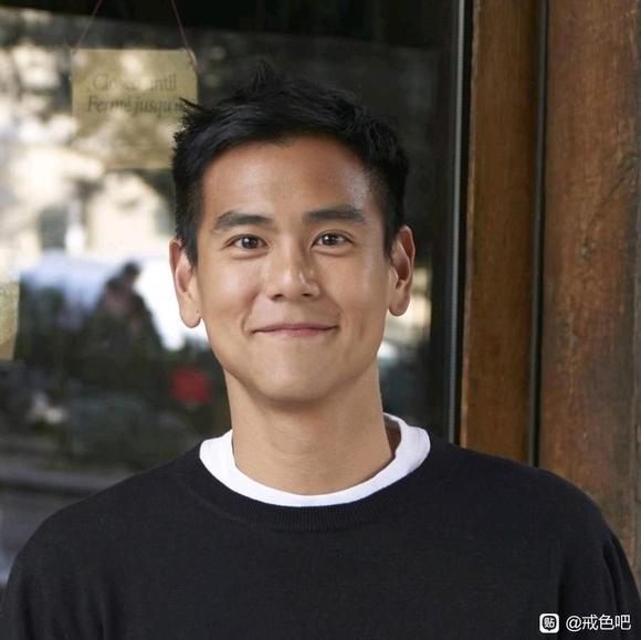 ”兄弟们，戒色能恢复自信！