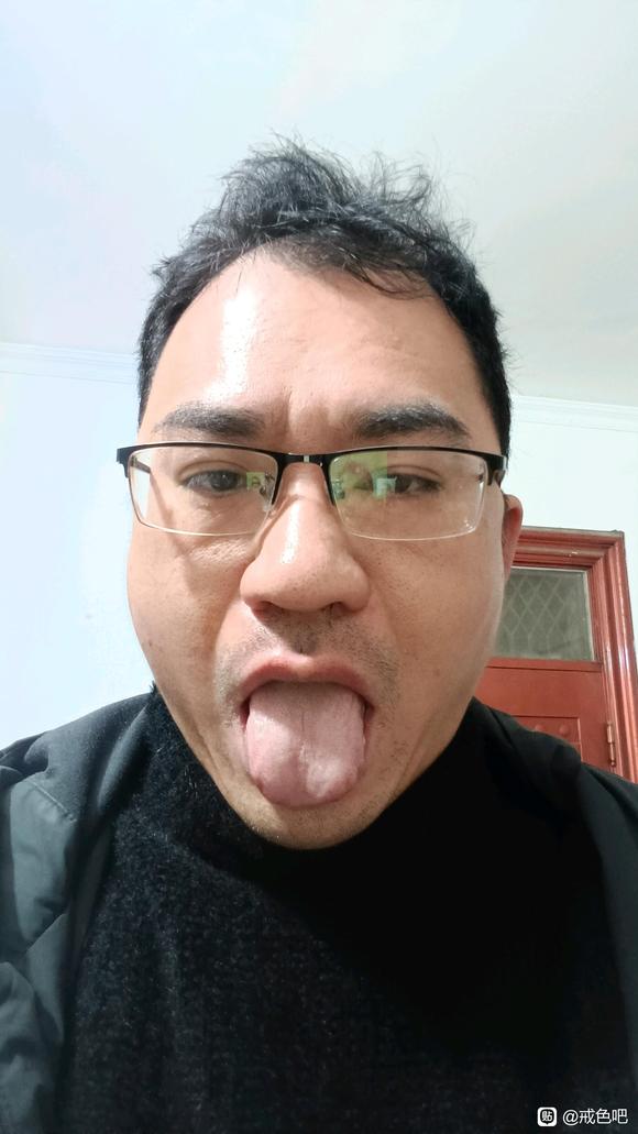 ”#微信看病卖药是假的#天天打✈，身体虚的不行咋办呀