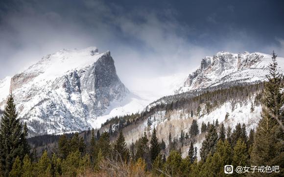 ”　　我知道你是一个对待生活严肃的人，因此我信任你