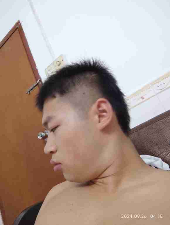 ”戒色第二天兄弟为我加油