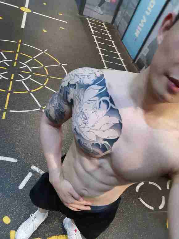 ”戒色前后对比嘴笨不会说什么直接上图