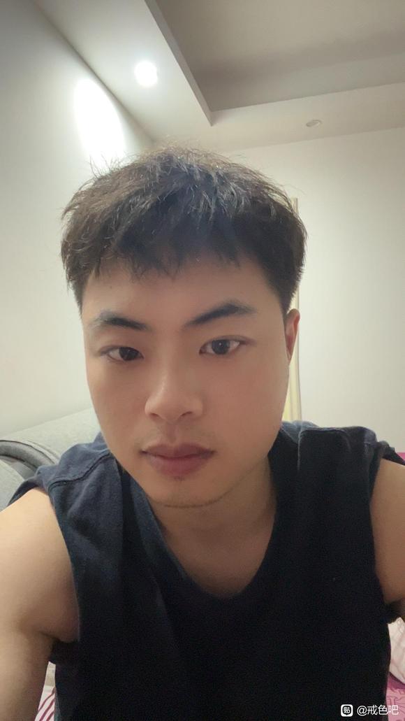 ”五月德行有亏所以破了！我又从新开始戒了！